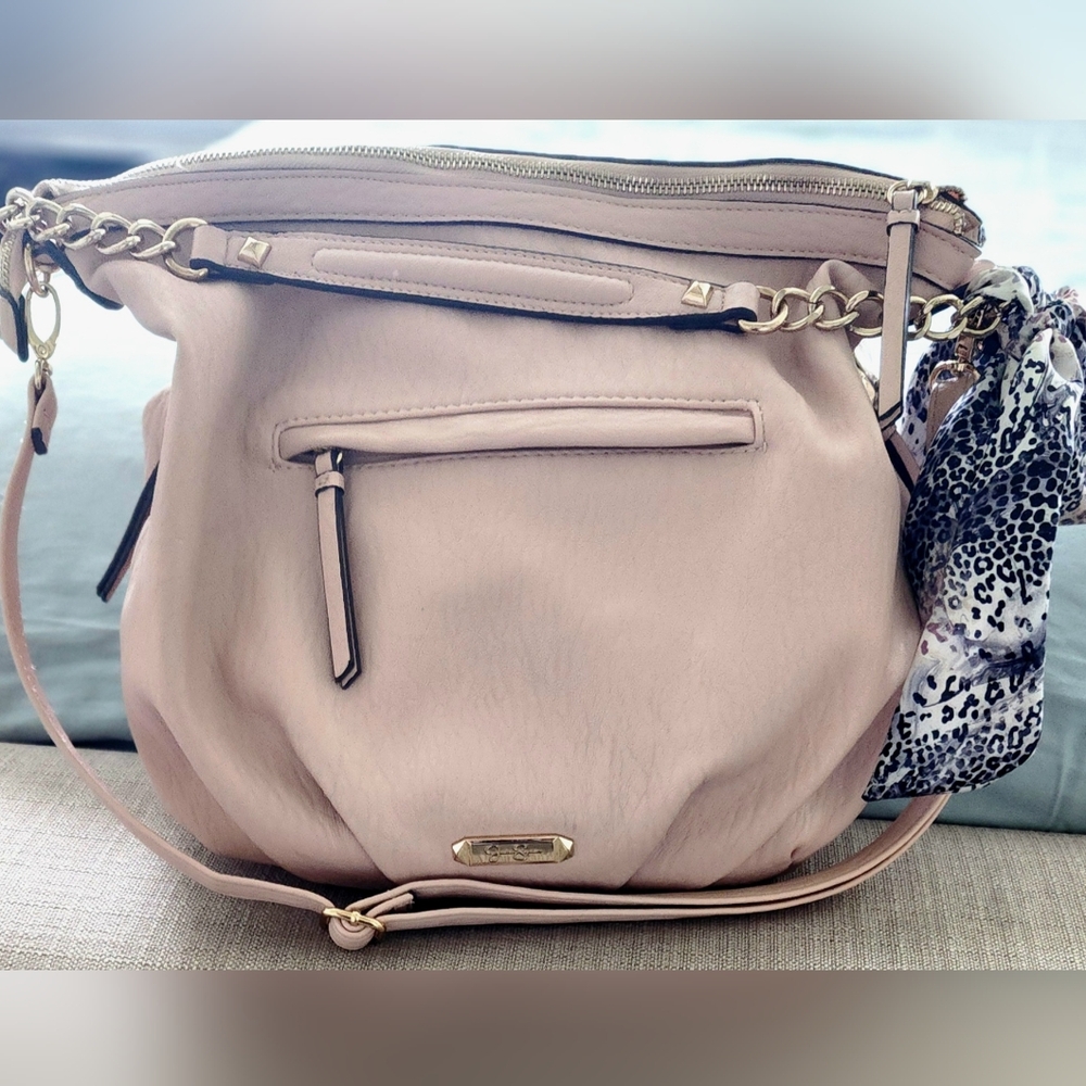 Jessica Simpson Pink Shoulder Bag with Sophisticated Style